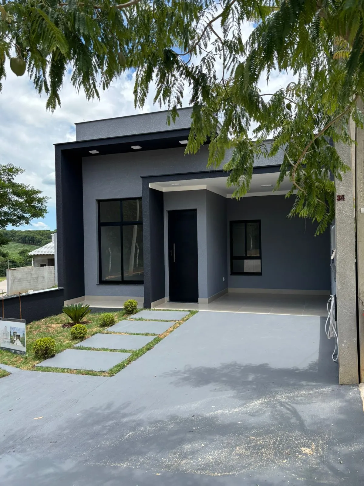 Imagem Casa Térrea no Condomínio Villagge Ipanama 1 - 3 Dormitórios, Suíte e Área Gourmet