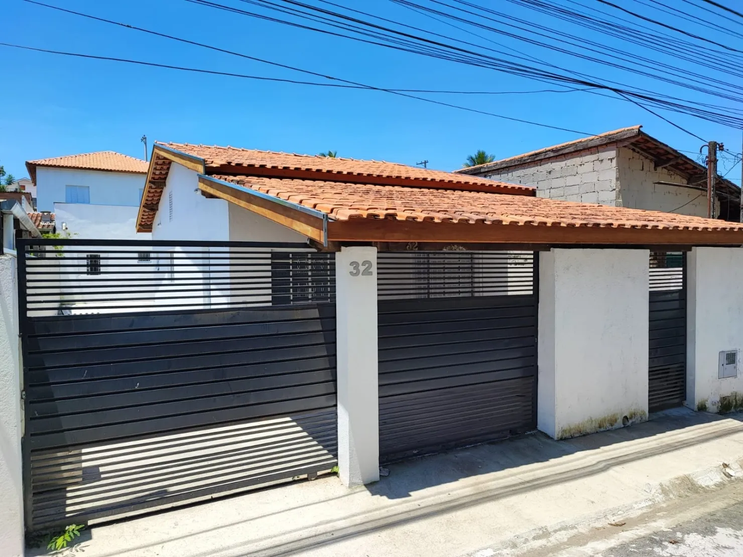 Imagem Casa à venda 3 Quartos, 2 Suites, 4 Vagas, 250M², Conjunto Residencial Araretama, Pindamonhangaba - SP