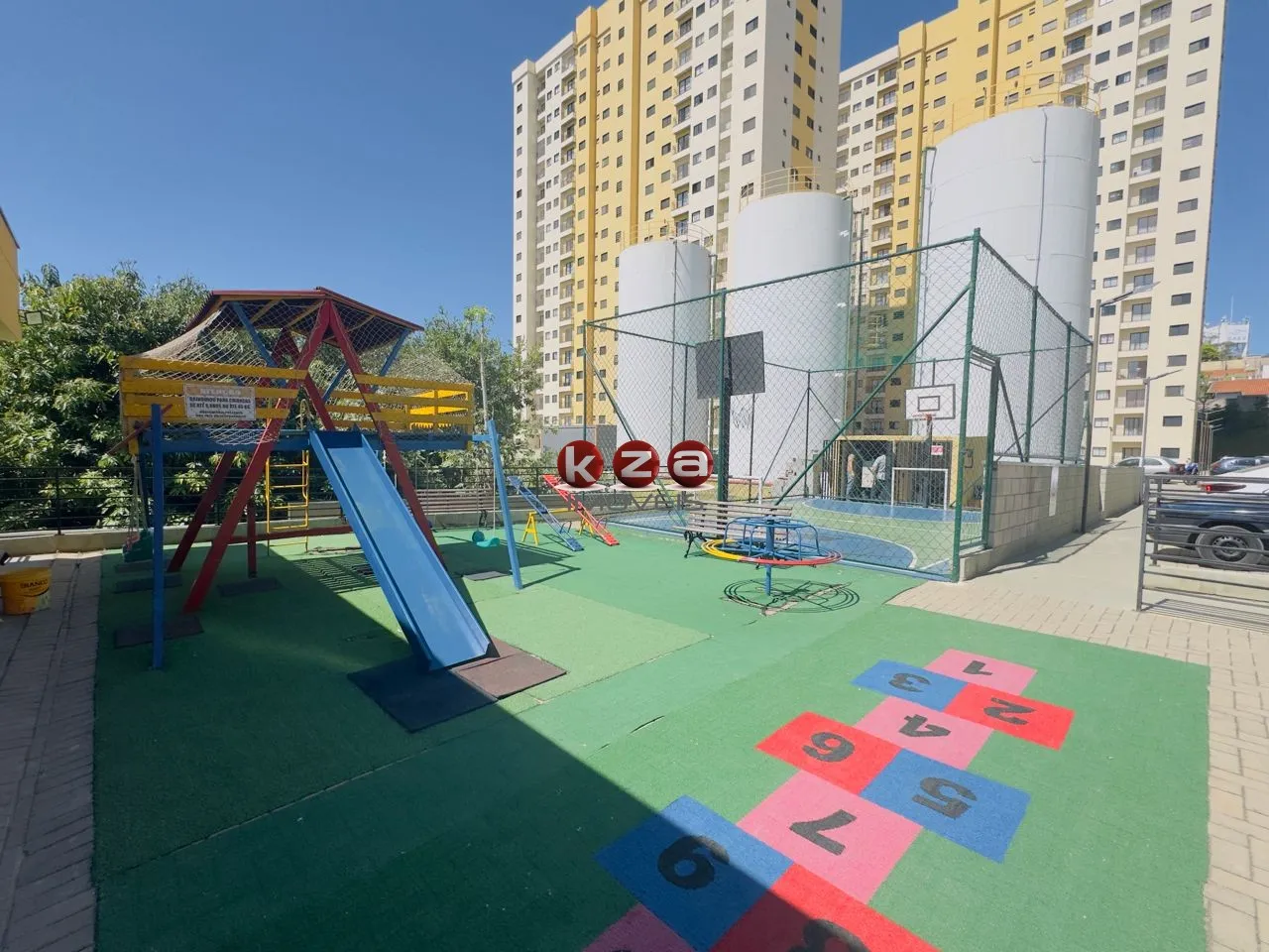 Imagem Apartamento à venda em Valinhos-SP na Vila Sonia: 2 quartos, 1 sala, 1 banheiro, 1 vaga, 48m² de área