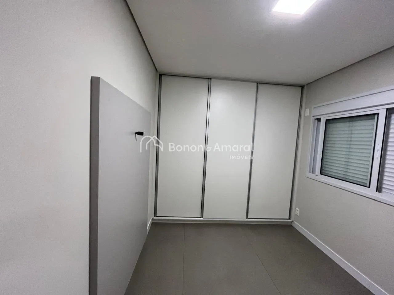 Imagem Apartamento com 2 Quartos e 3 banheiro à Venda, 90m² por R$ 950.000