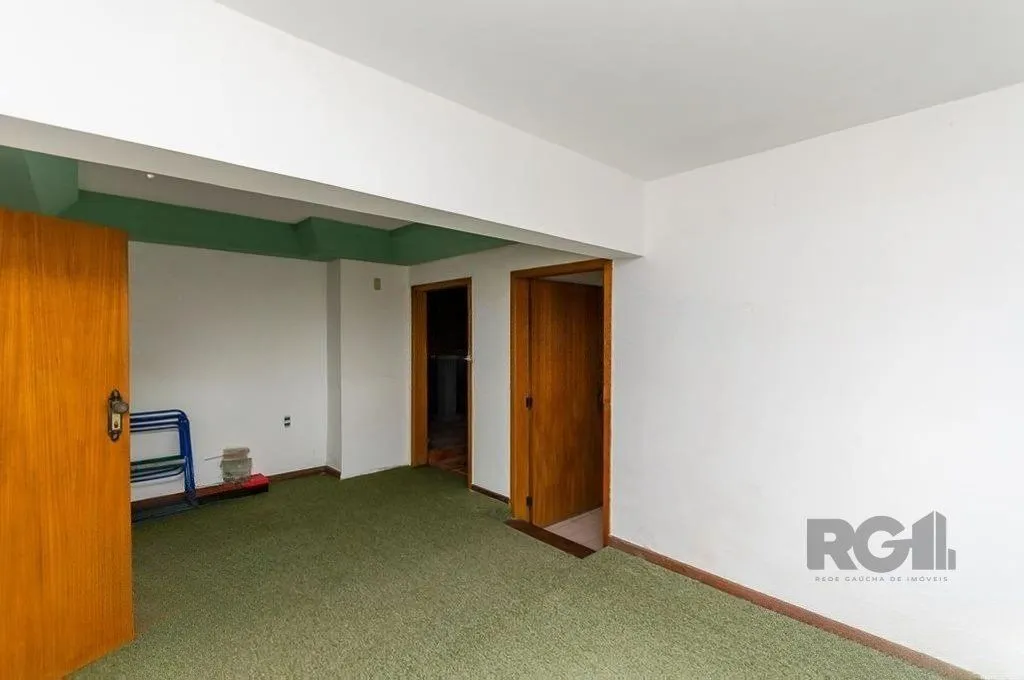 Imagem Casa de 3 dormitórios no bairro Vila Jardim