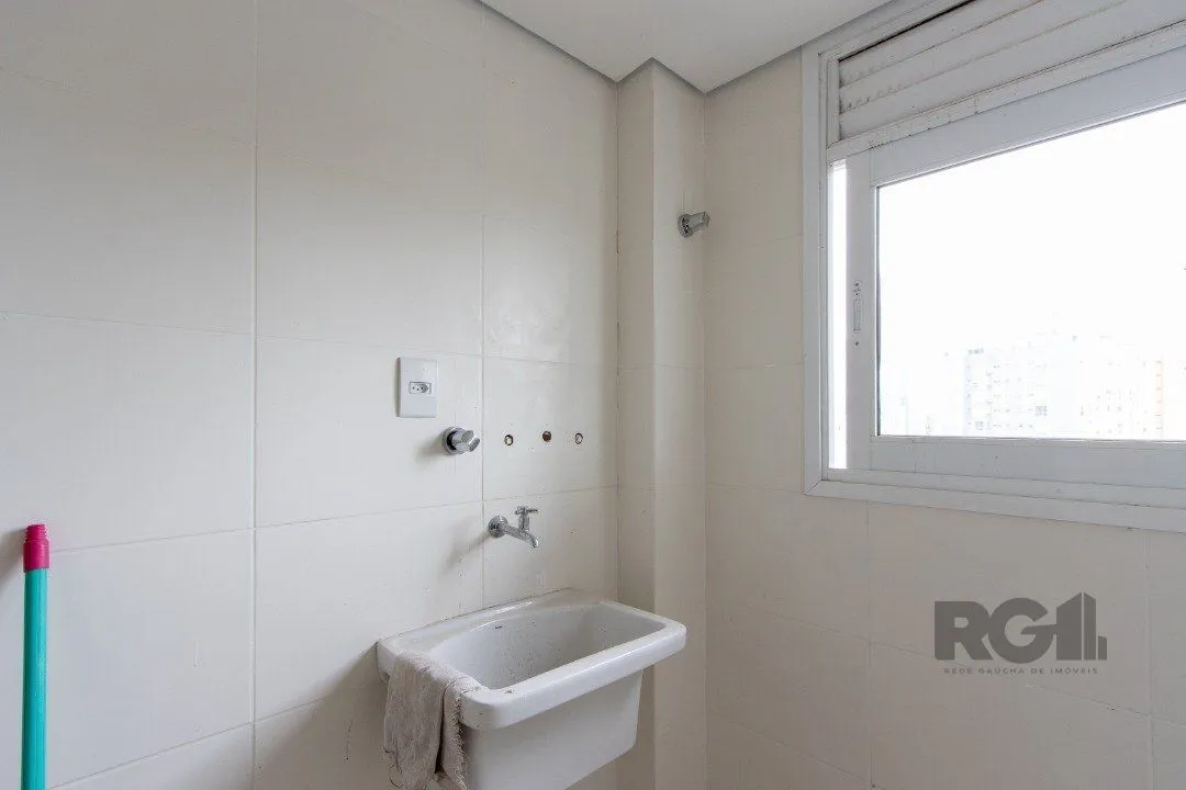 Imagem Apartamento para Venda - 71m², 2 dormitórios, sendo 1 suites, 2 vagas - Camaquã