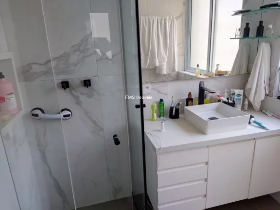 Imagem Apartamento à venda em Santa Cecília, São Paulo-SP: 2 quartos, 2 suítes, 1 sala, 2 vagas, 137m²! Confira já!