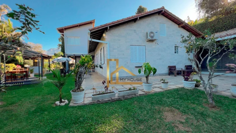 Imagem Casa de Alto Padrão no bairro do Golfe em Teresópolis-RJ