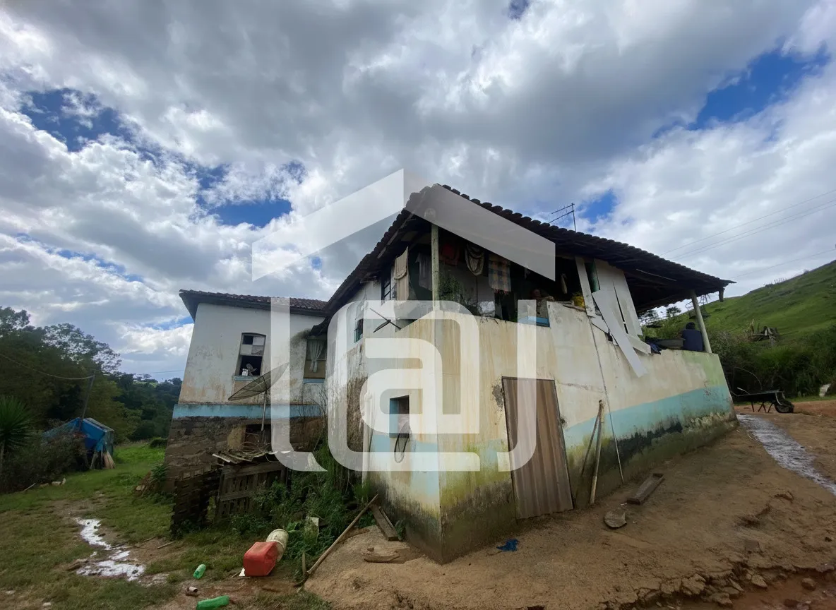 Imagem Sítio 5 m² à venda em Santana de Caldas, Caldas