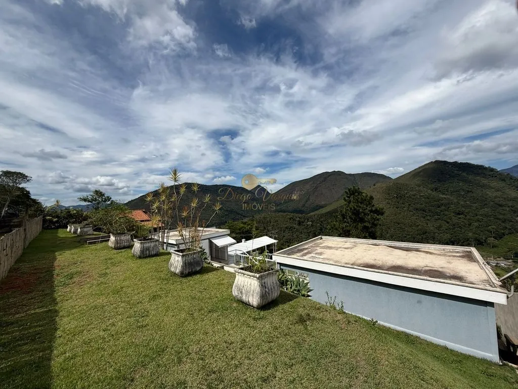Imagem Casa em Condomínio para Venda em Teresópolis / RJ no bairro Albuquerque