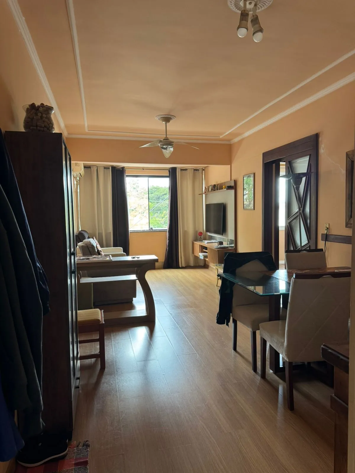 Imagem Apartamento com 2 dormitórios e 1 vaga de garagem !