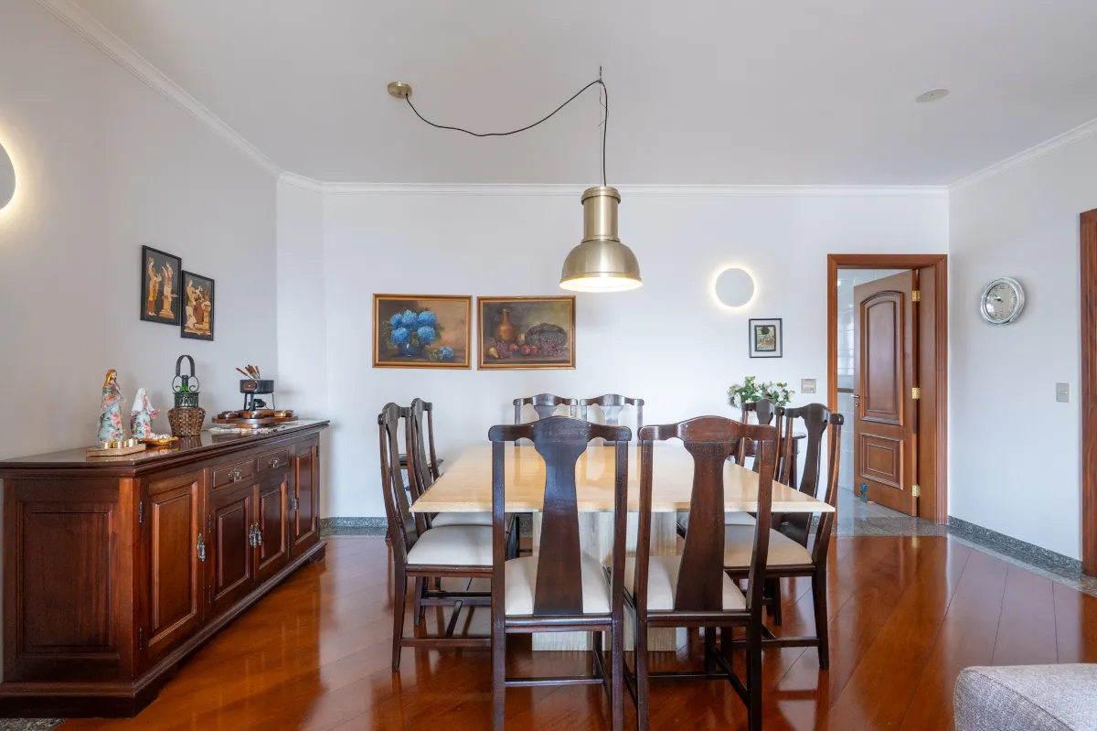 Imagem Apartamento para venda em Vila Bastos com 4 quartos, sendo 2 suítes, 300m2
