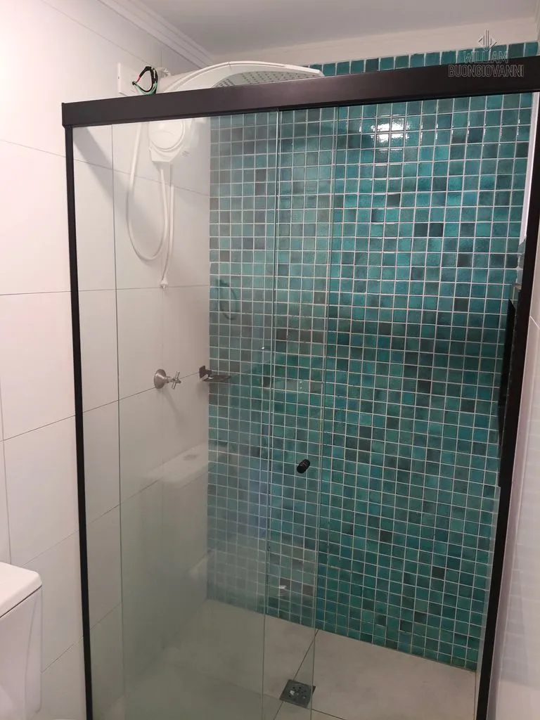 Imagem Viva de Frente para o Mar em um Apartamento Completo