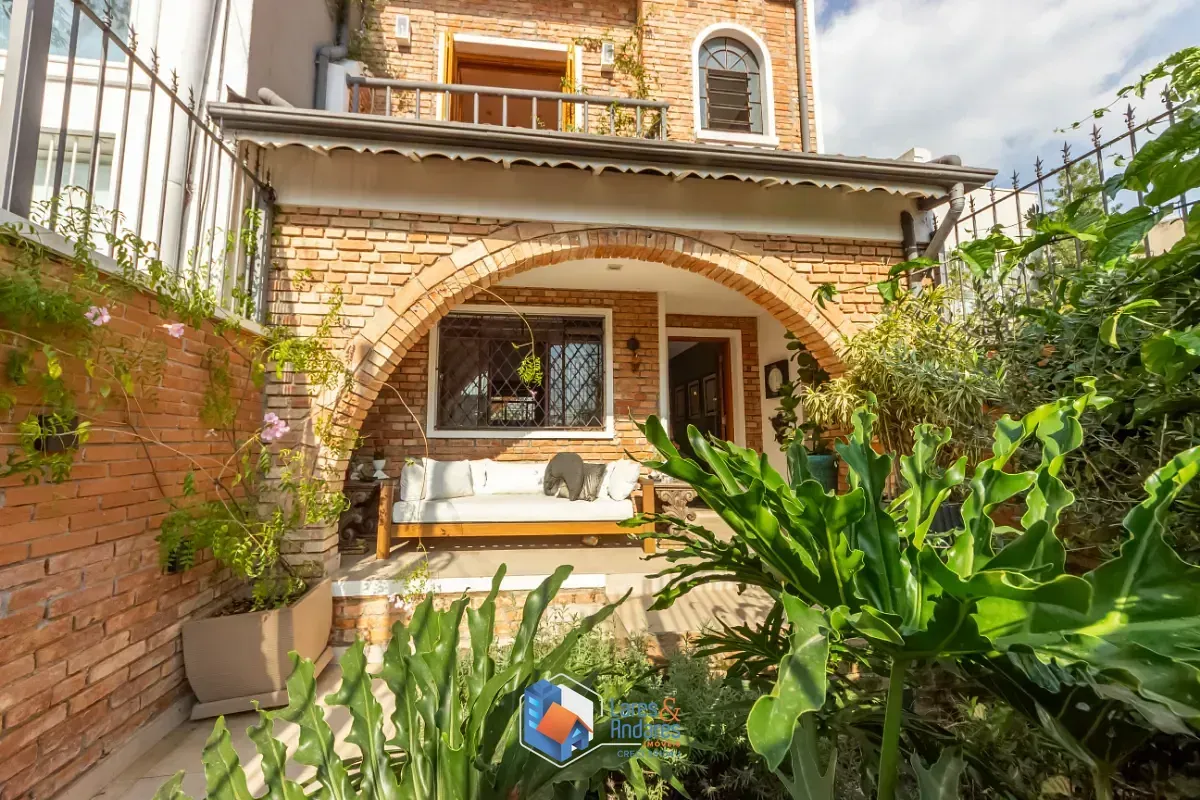Imagem Casa para venda em Vila Mariana com 3 quartos, sendo 1 suíte, 140m²