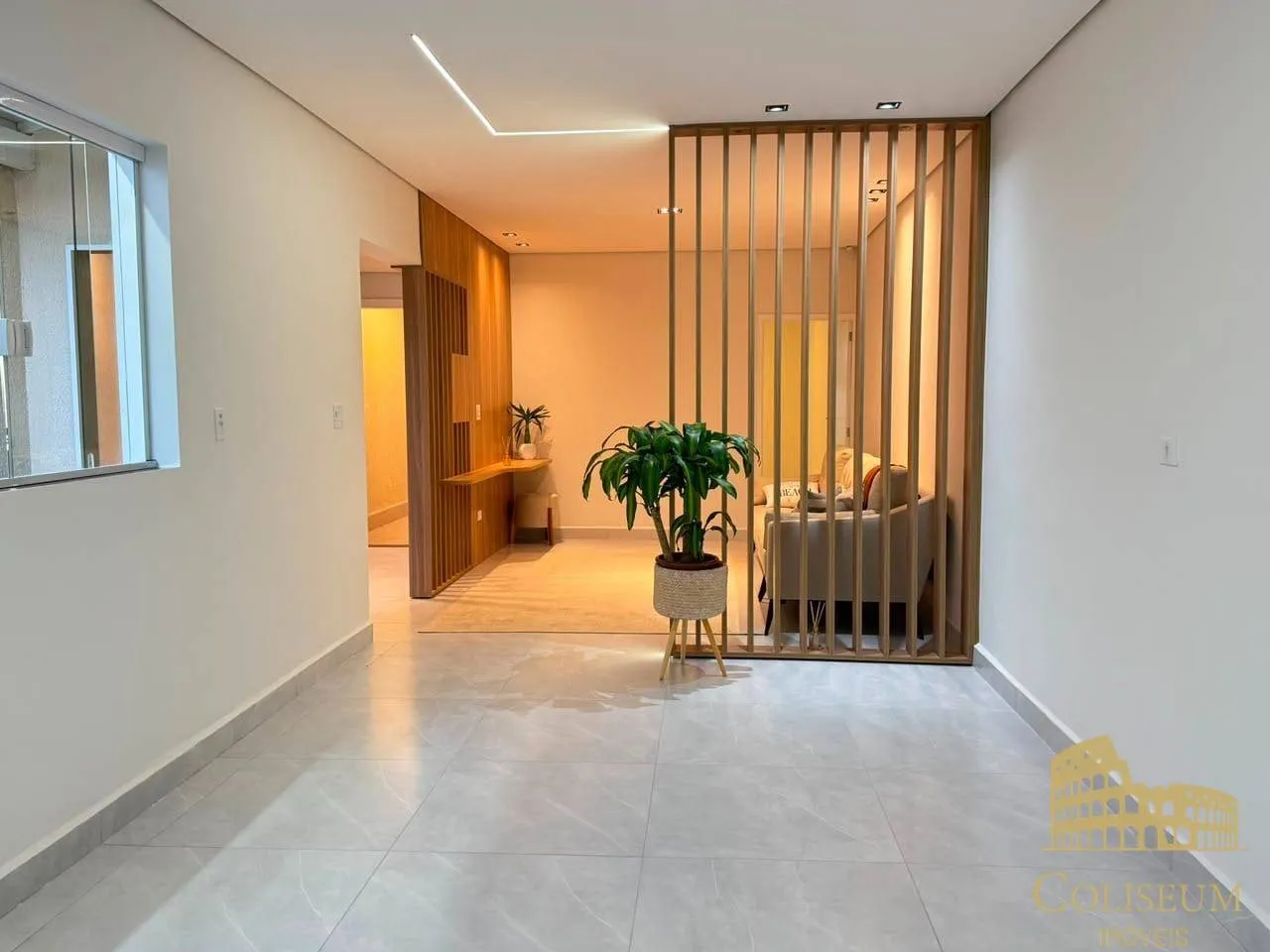 Imagem Linda Casa na Vila Guilhermina, 3 Dorms c/2 suítes, 2 Vagas - Fino Acabamento
