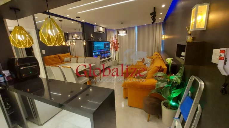 Foto do imóvel Apartamento de 1 dormitório em Santos na Aparecida(próximo ao Embaré) na avenida da praia com vagas para 2 carros e 2 motos à venda por R$ 725.000,00