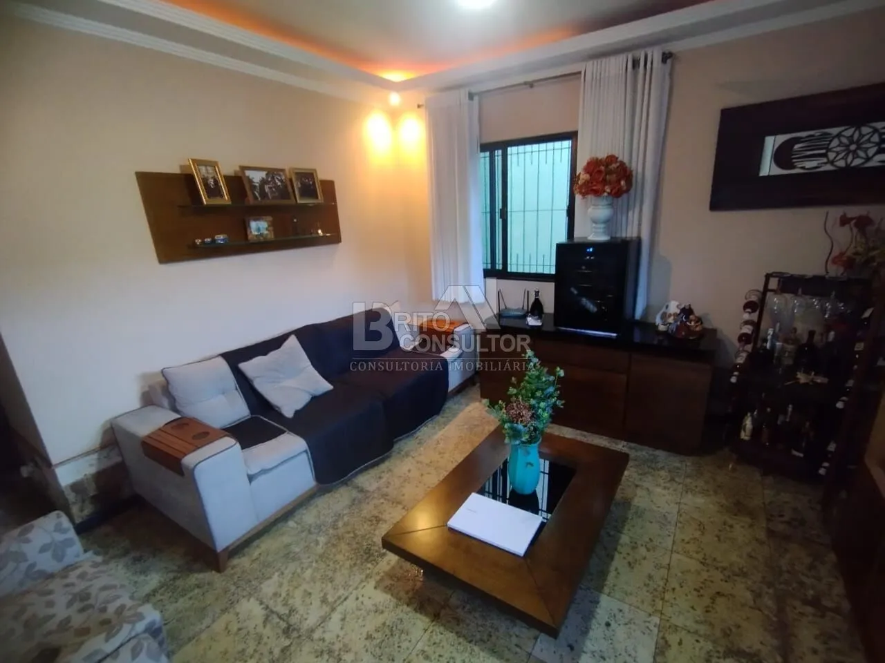 Imagem Casa Duplex com 3 Quartos à Venda no Mutondo 200 m² | 3 Suites | Energia Solar | Vaga - São Gonçalo/RJ.