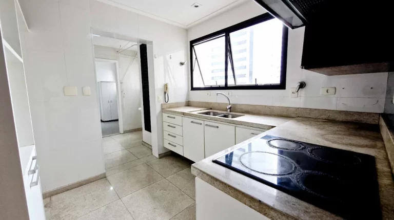 Imagem Apartamento à venda em São Paulo, Aclimação, com 4 quartos, 184m2