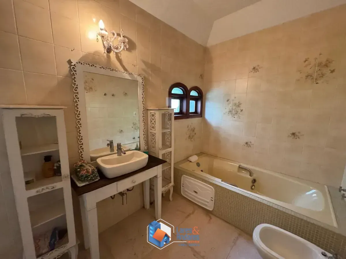 Imagem Casa para venda em Planalto Paulista com 4 quartos, sendo 4 suítes, 509m²