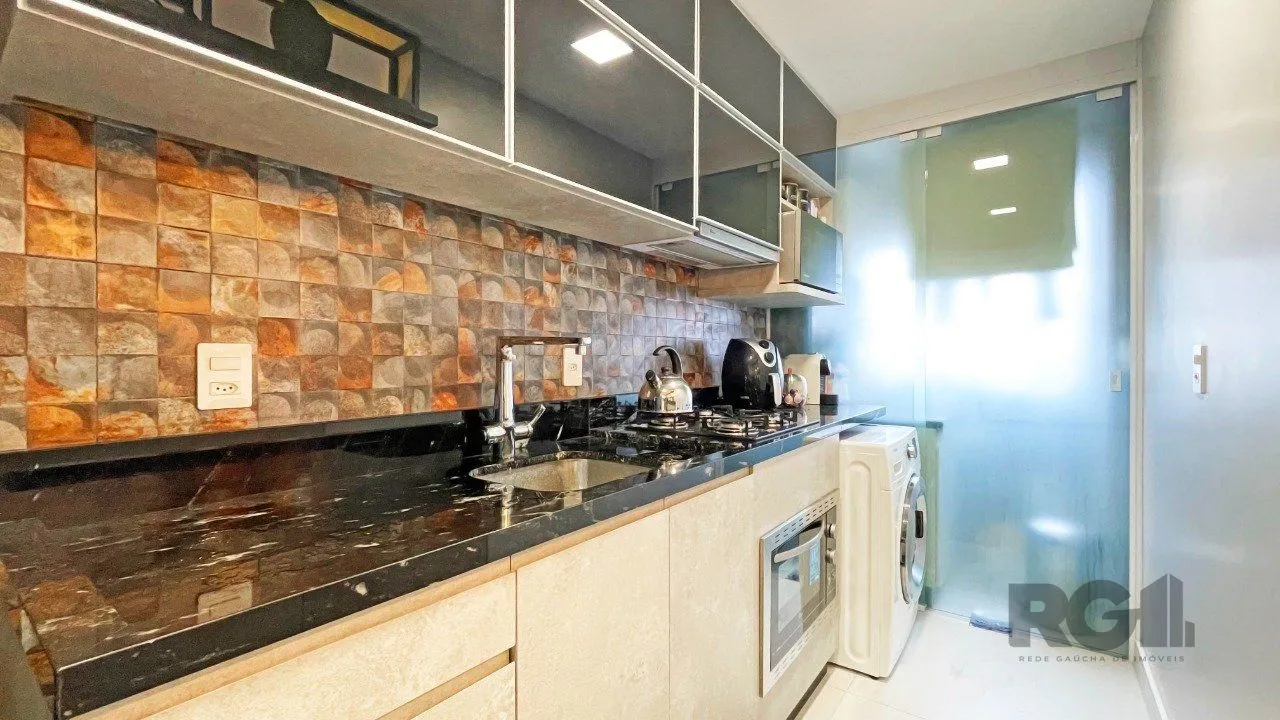 Imagem Apartamento dois dormitórios com duas vagas de garagem na Cidade Baixa