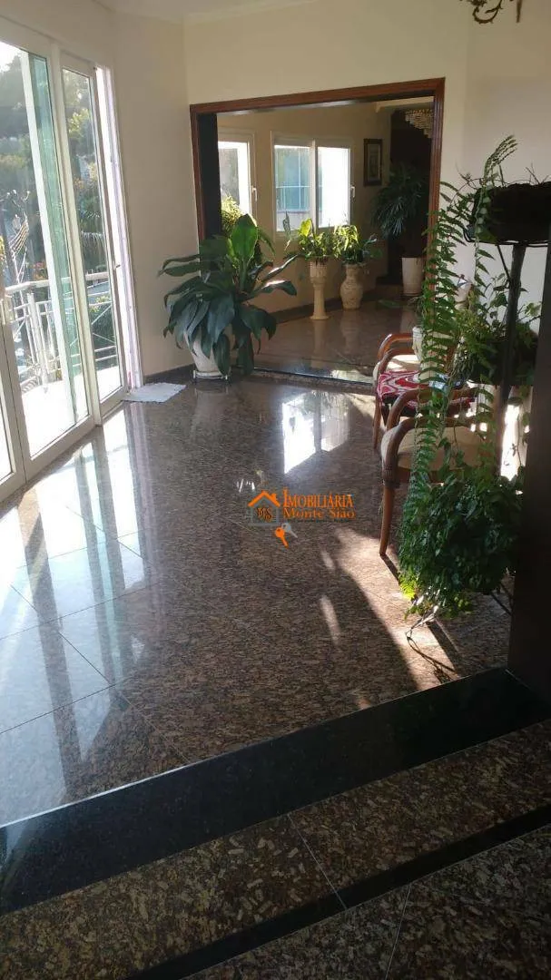 Imagem Casa com 5 dormitórios à venda, 570 m² por R$ 2.950.000,00 - Caputera - Arujá/SP
