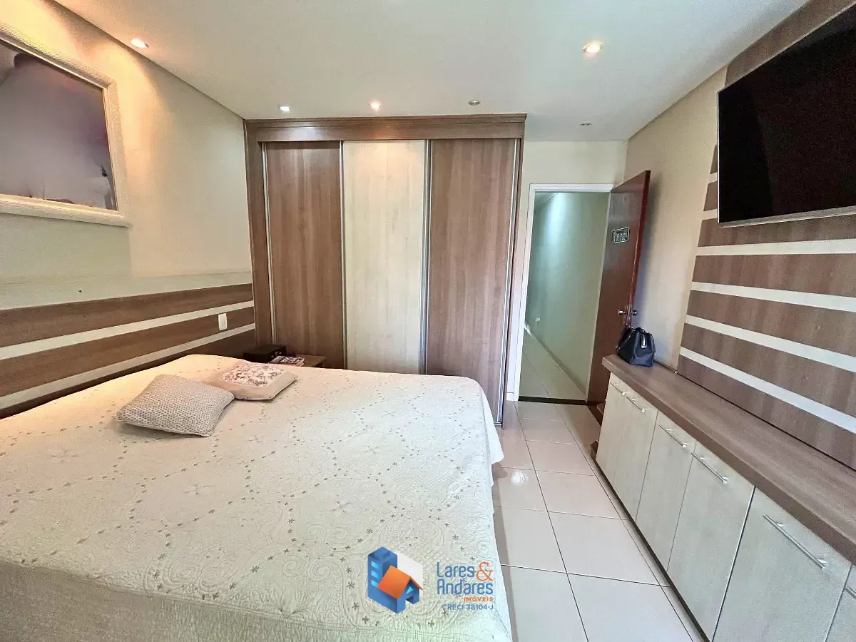 Imagem Sobrado para venda em Jardim Triana com 3 quartos, sendo 1 suíte, 102m²