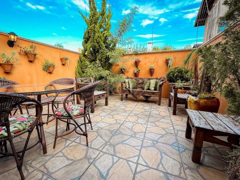 Imagem Excelente casa a venda no bairro Tristeza, para o lado do Rio!
