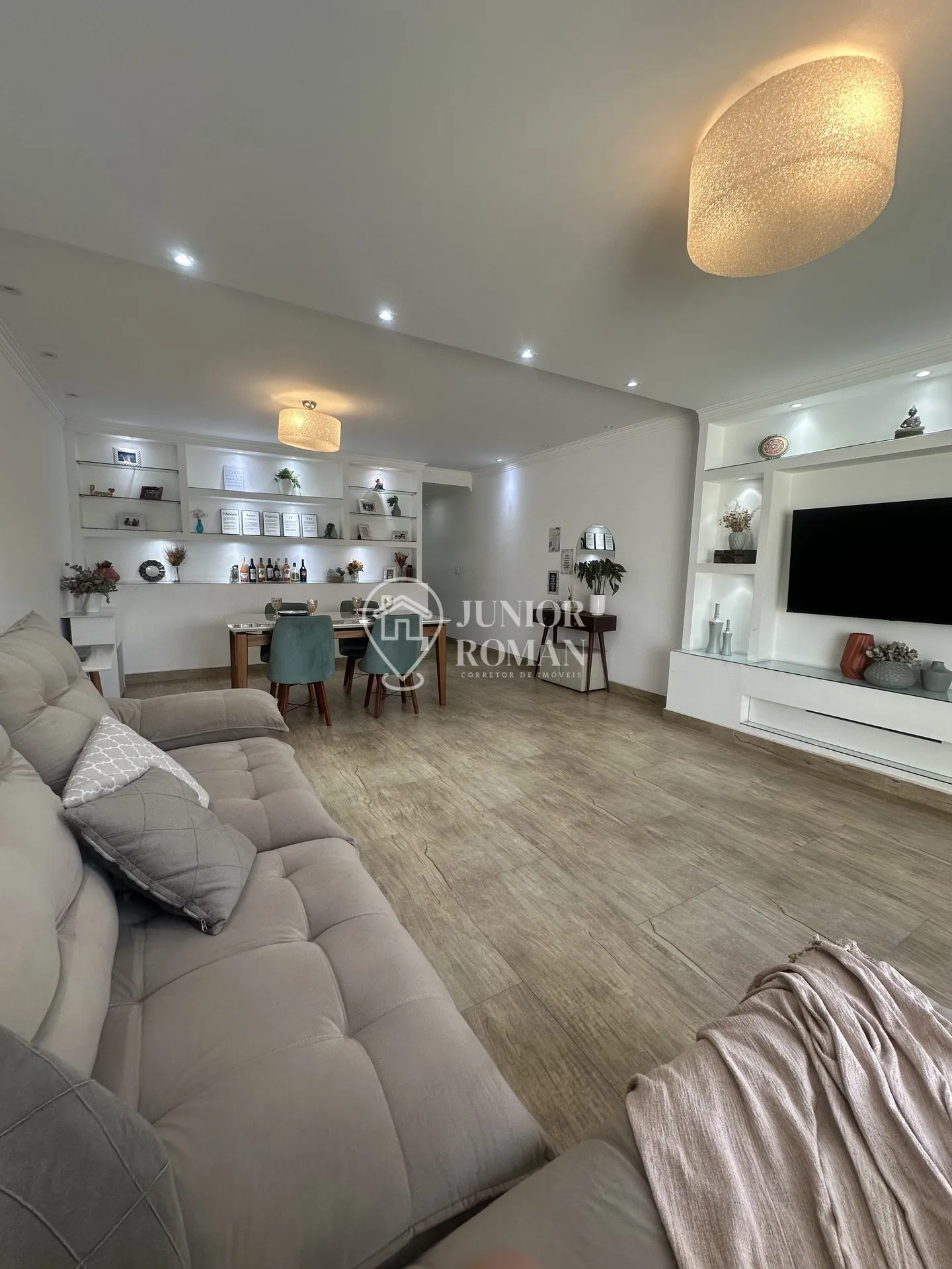 Foto do imóvel SOBRADO ALTO PADRÃO 4 DORM l 2 SUITES l ÁREA GOURMET E 5 VAGAS | NOVA PETRÓPOLIS - SBC