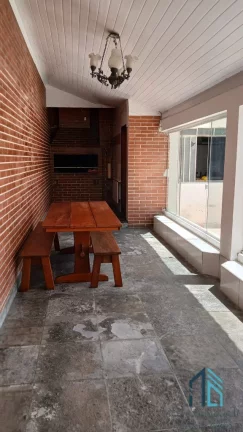 Imagem Casa térrea 04 quartos, edícula, ático, quintal, piscina, no Boa Vista em Curitiba PR