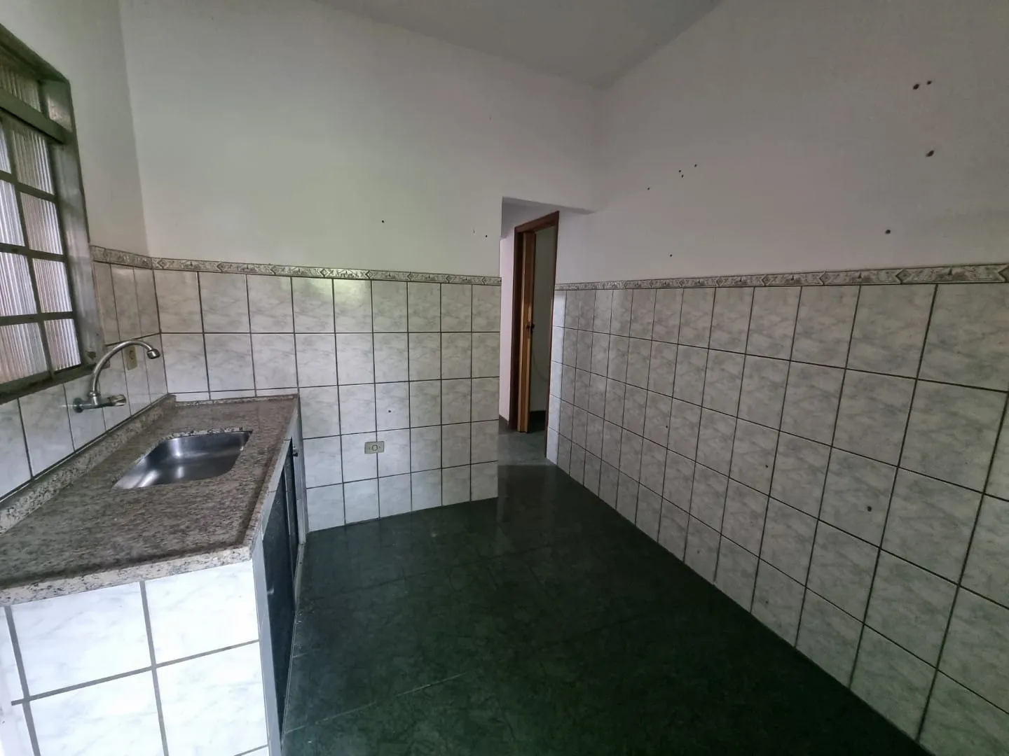 Imagem Casa à venda 2 Quartos, 2 Vagas, 140M², Marieta Azeredo, Pindamonhangaba - SP