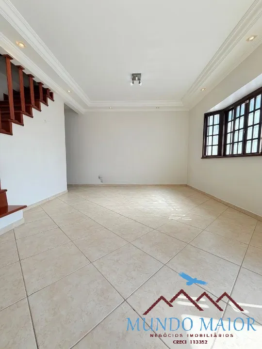 Imagem OPORTUNIDADE ÚNICA! SOBRADO 280M² PRONTO PARA MORAR - 3 SUÍTES + ESCRITÓRIO