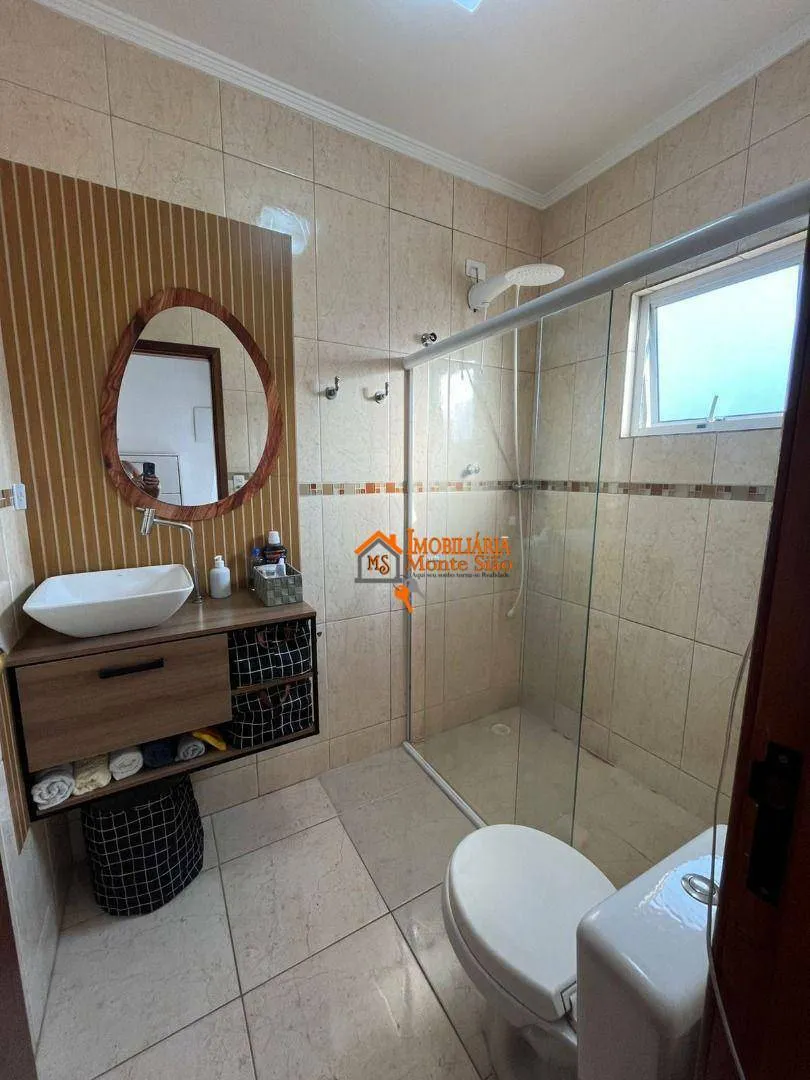 Imagem Casa com 3 dormitórios à venda, 220 m² por R$ 830.000,00 - Jardim Santa Clara - Guarulhos/SP