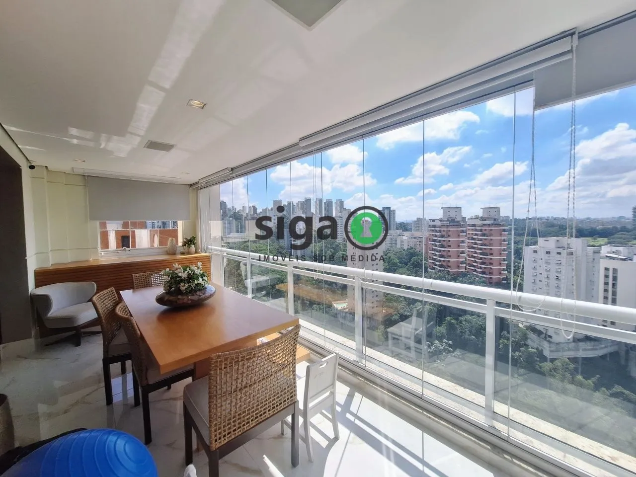 Imagem Apartamento à venda de 171 m² com 3 suítes, 3 vagas e lazer completo no Cristais da Terra