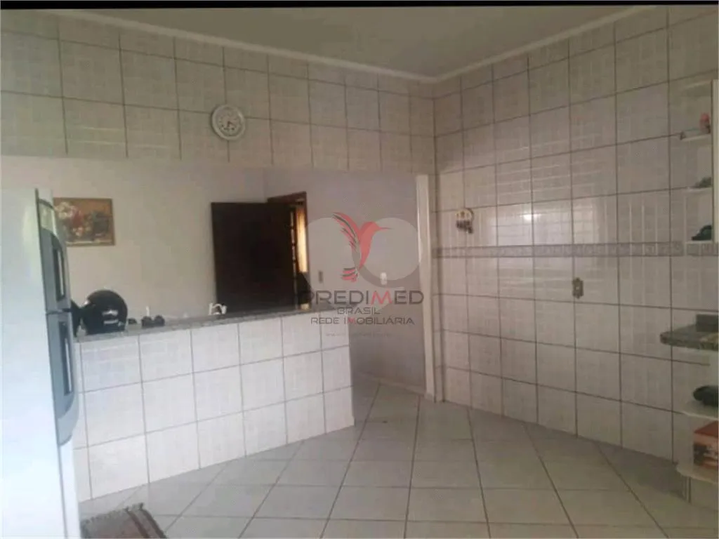 Imagem Casa de 3 quartos, 230m² no bairro Vila Antonieta I, em Lençóis Paulista