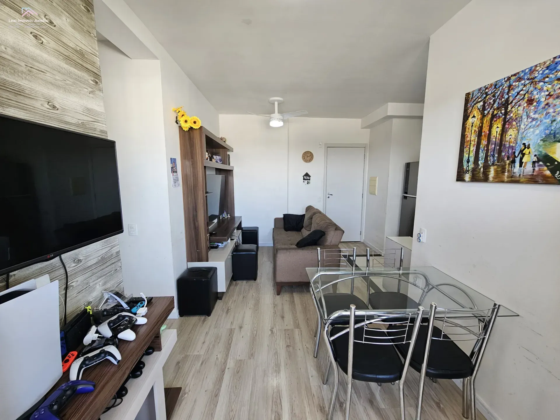 Imagem Apartamento à venda - Área útil 60 m2 com 3 dormitórios sendo 1 suíte - 1 vaga - Residencial Cenário