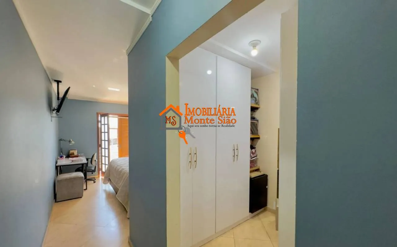 Imagem Sobrado com 4 dormitórios à venda, 167 m² por R$ 869.000,00 - Jardim Vila Galvão - Guarulhos/SP