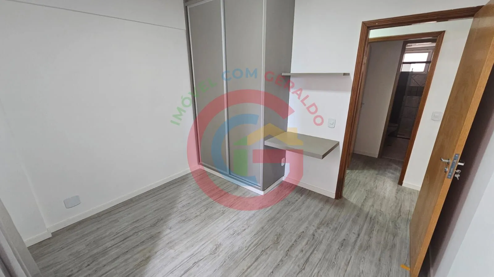 Imagem Apartamento semi-mobiliado 3Q (1 suíte) reformado - St. Bela Vista.
