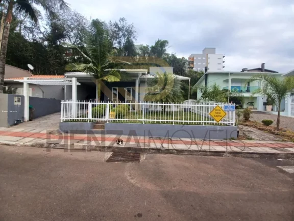 Imagem Casa para Venda em Concórdia, Centro, 2 dormitórios, 1 suíte, 2 banheiros, 1 vaga