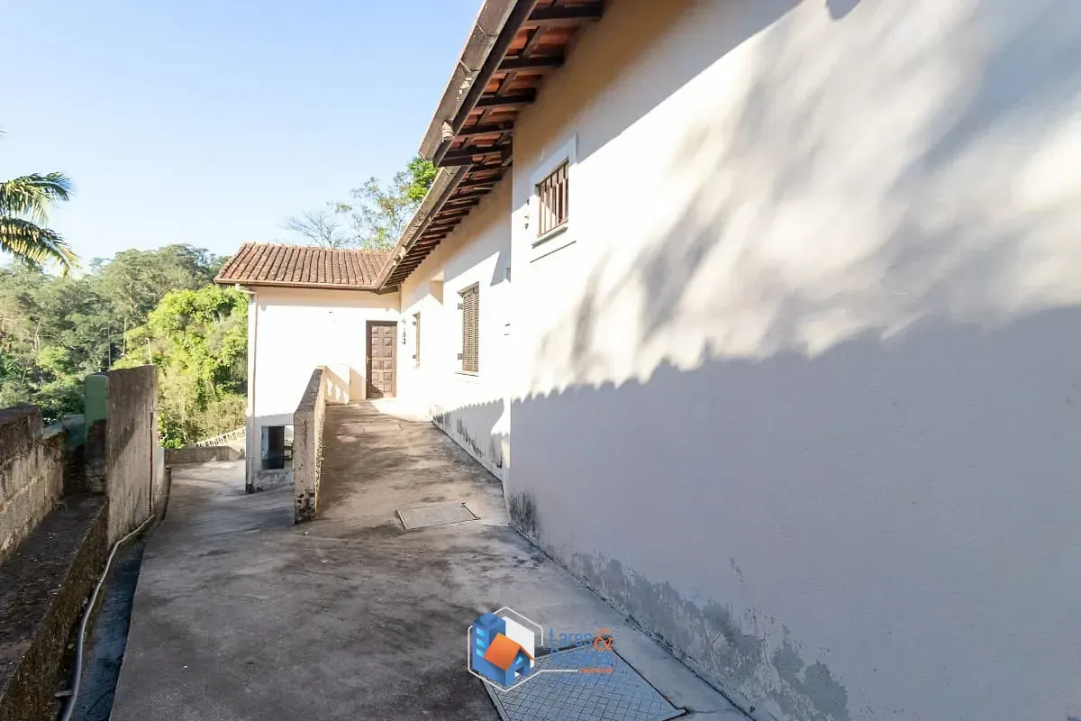 Imagem Casa comercial para venda em Guarapiranga, 450m²