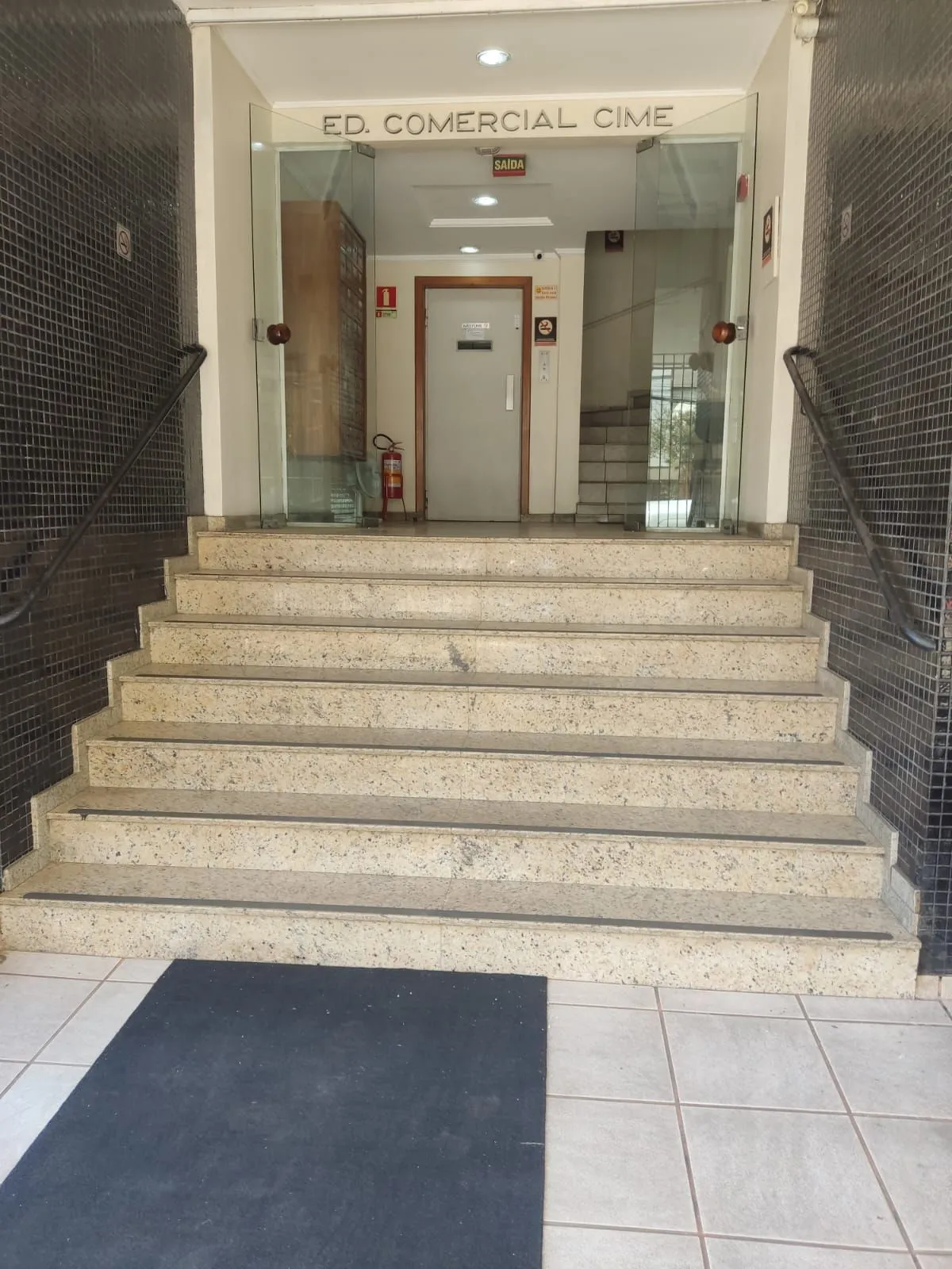 Imagem MÁFFER IMÓVEIS ALUGA - SALA COMERCIAL NA PERNAMBUCO | FLORESTA