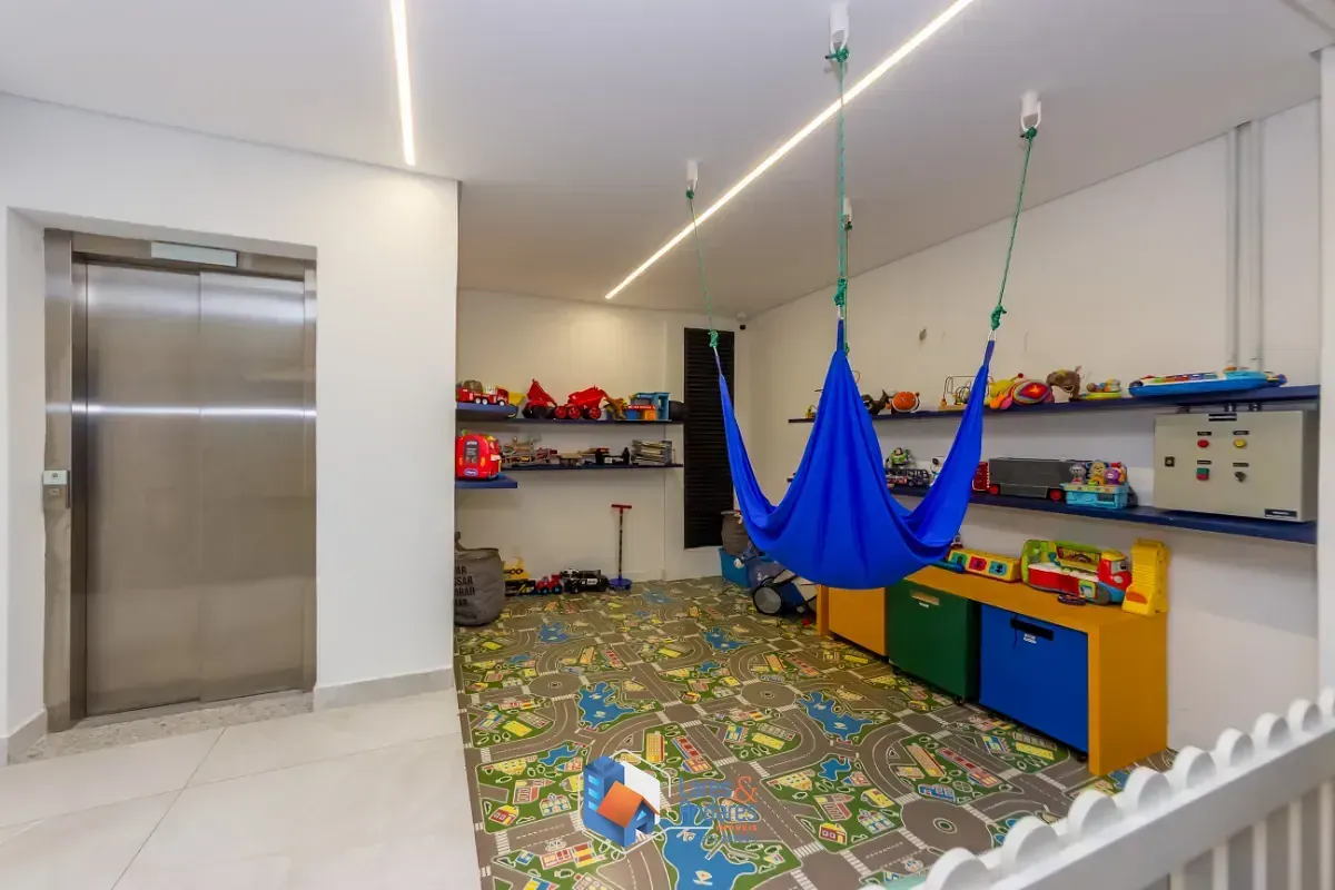 Imagem Casa no condomínio Condomínio Reserva 8 para venda com 3 quartos, sendo 3 suítes, 514m²