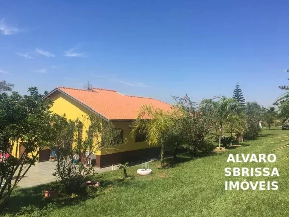 Imagem Belissima Chácara com poço artesiano, 3 dormitórios à venda, 2800 m² por R$ 1.250.000 - Chácara Maracajás - Salto/SP