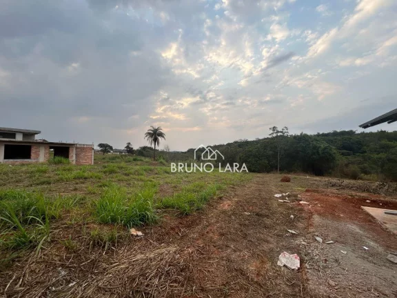 Imagem Terreno à venda, 1025 m² por R$ 250.000,00 - Condomínio Gran Ville - Igarapé/MG