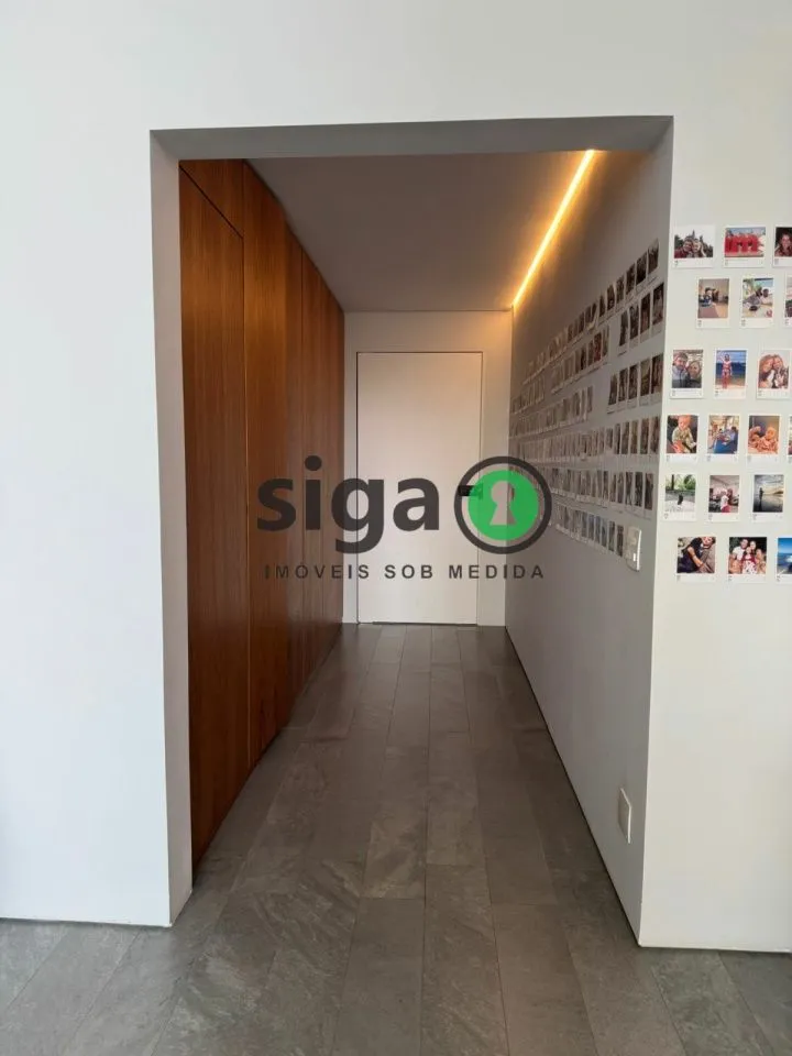 Imagem APARTAMENTO NO PANAMBY COM 3 SUÍTES Á VENDA, 3 VAGAS, QUADRA DE TENIS!!! REFORMADO!