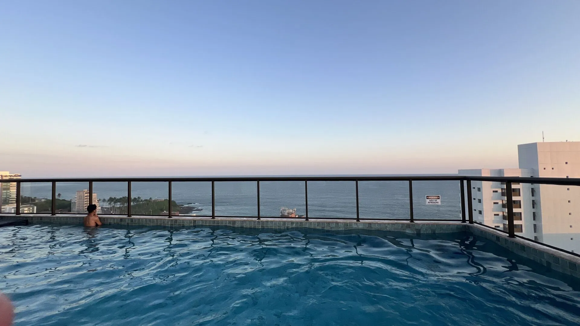 Imagem Flat à venda na Barra, Salvador - Mobiliado com vista para o mar