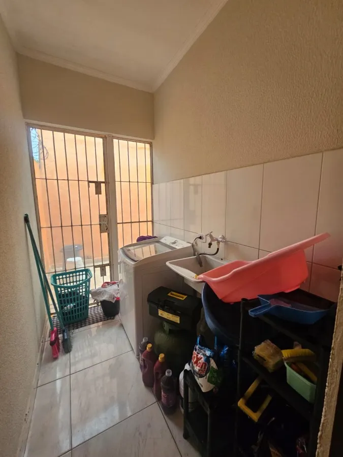 Imagem Casa para Venda em Mongaguá, Jardim Praia Grande, 3 dormitórios, 2 banheiros, 3 vagas