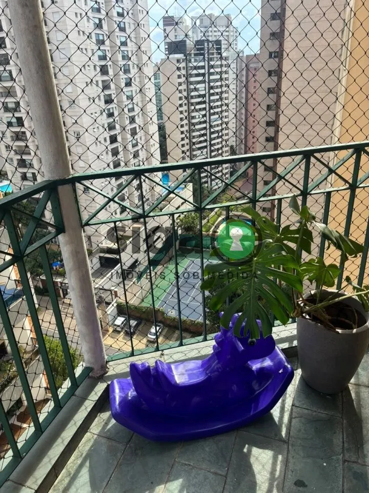Imagem VENDE Apartamento na Vila Suzana (Região do MORUMBI) com 2 quartos, uma suíte + Closet e 2 vagas