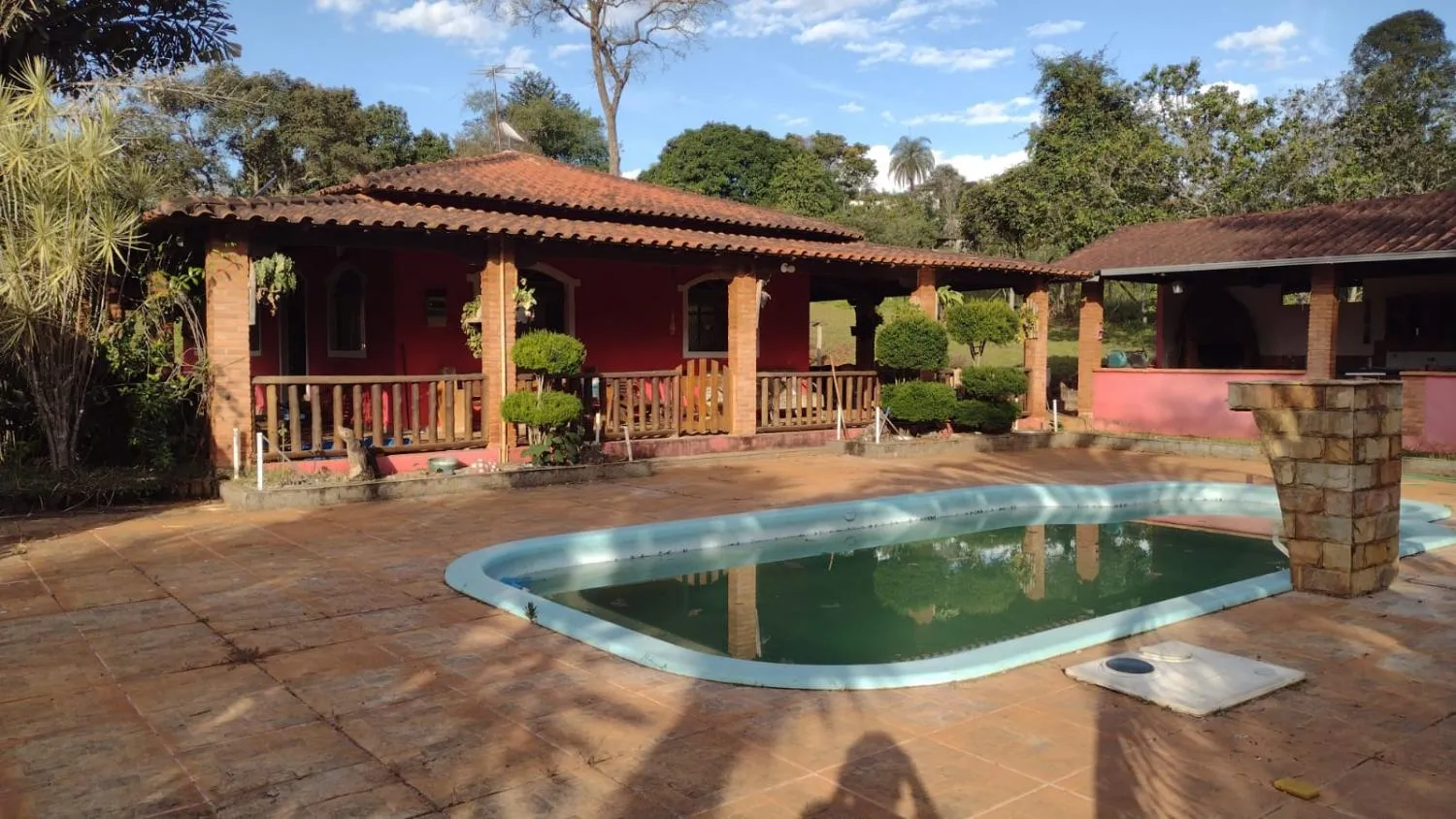 Imagem Vendo um ótimo sítio em Esmeraldas/MG ,com 8.000 m² de terreno