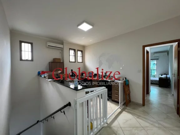 Imagem Luxuoso sobrado em Santos-SP no bairro do Boqueirão com 300 m² de área construída com piscina e churrasqueira por R$ 1.922.000,00 !!!