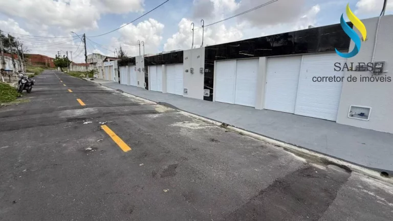 Casa à Venda em Maracanaú - Furna da Onça em Rua 09