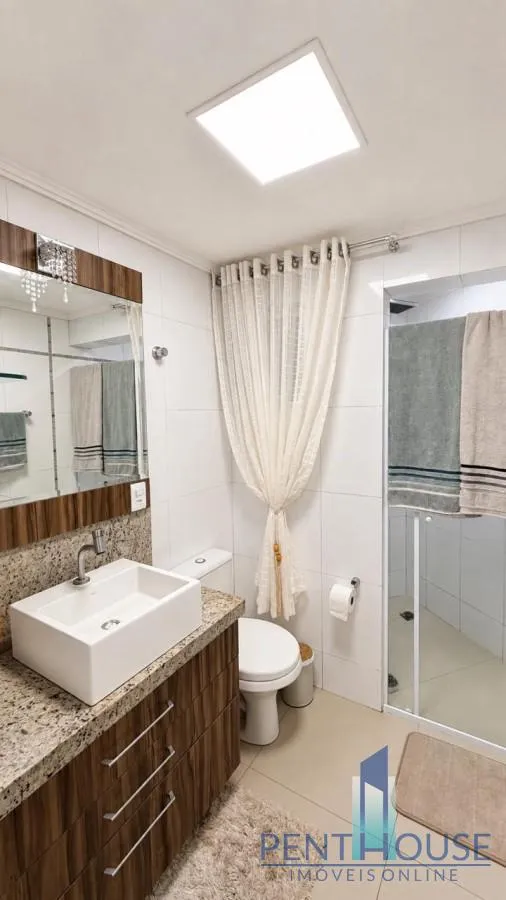 Imagem Apartamento Quadra Mar para Venda em Balneário Camboriú, CENTRO, 3 dormitórios, 1 suíte, 2 banheiros, 2 vagas