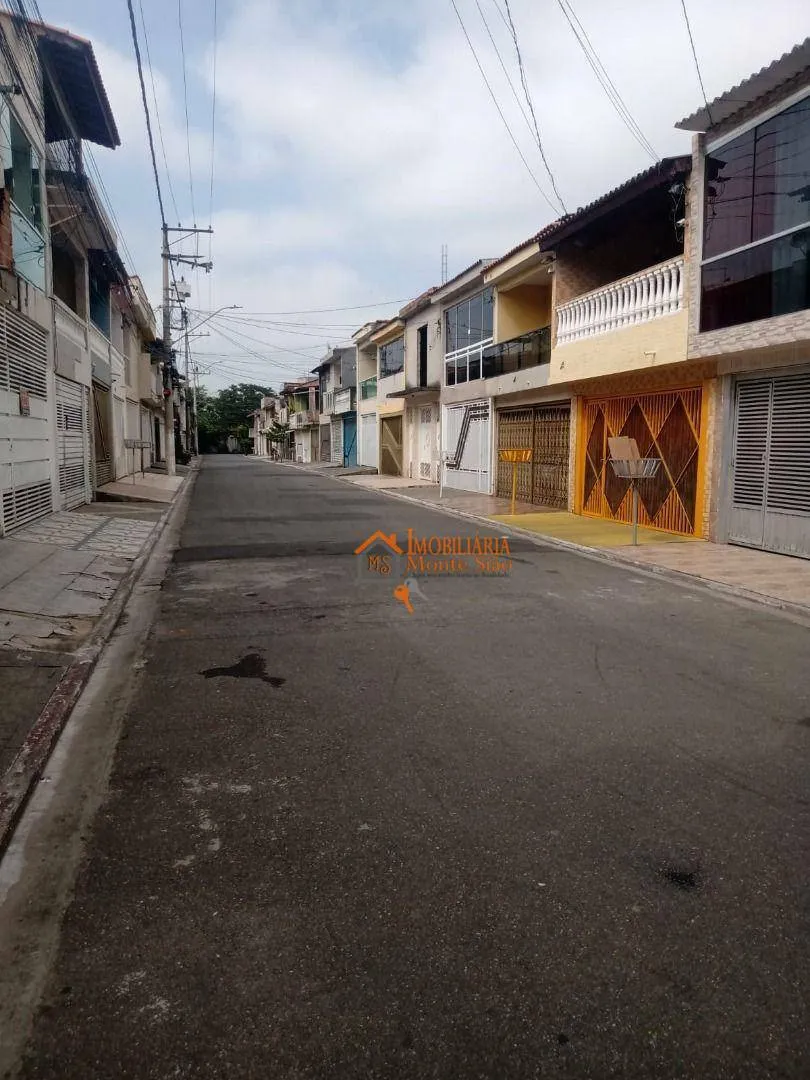 Imagem Sobrado com 3 dormitórios à venda, 230 m² por R$ 499.000,00 - Cidade Serodio - Guarulhos/SP