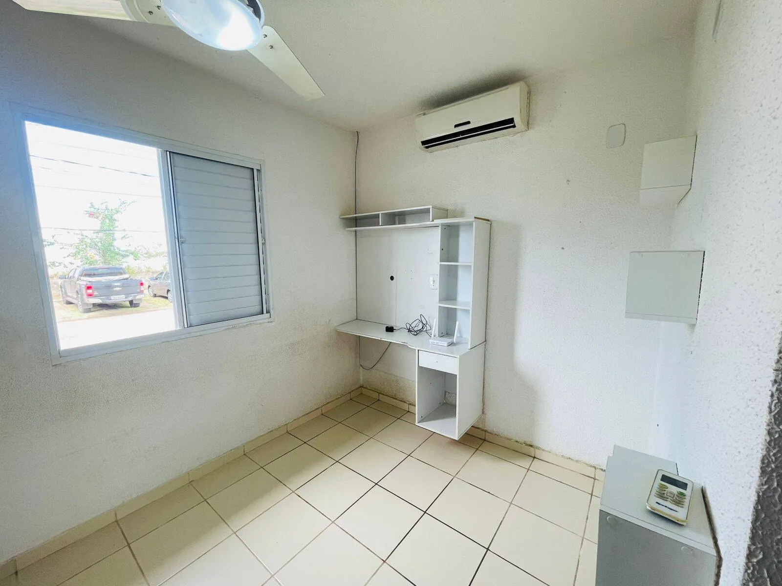 Imagem Casa 2 Quartos sendo 1 Suíte Condomínio Rio Manso Bairro Jardim Imperial