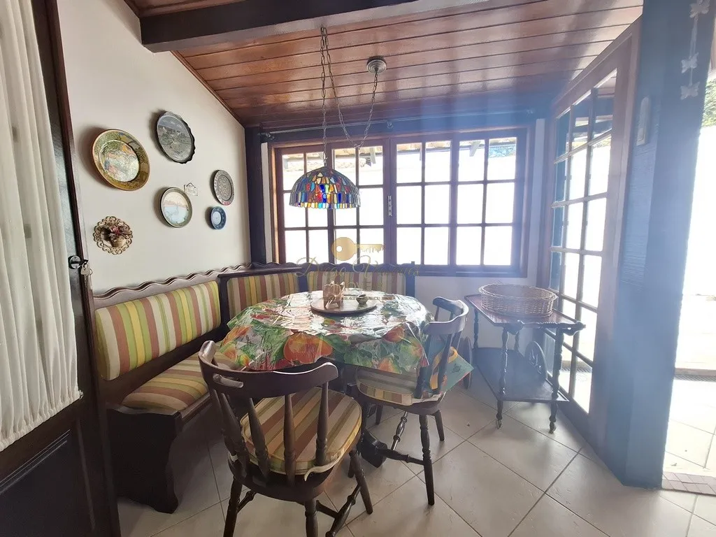 Imagem Casa em Condomínio para Venda em Teresópolis / RJ no bairro Green Valley